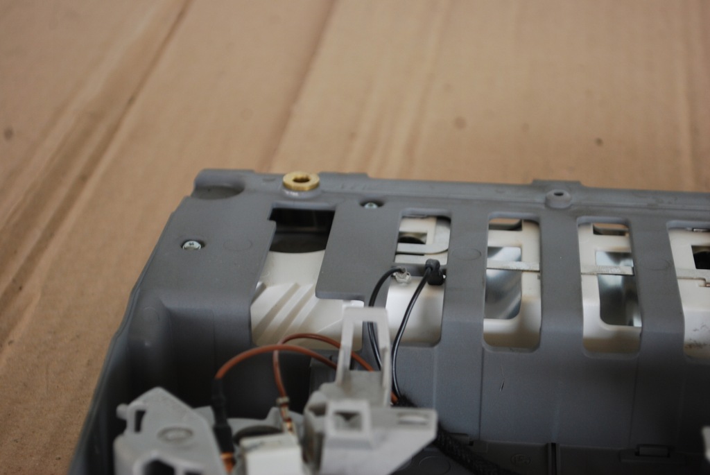 фото №8, Лампа потолочный vw phaeton 3d0947136 серая