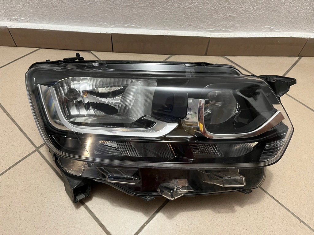 фото №1, Лампа передняя перед правая toyota proace city 19-