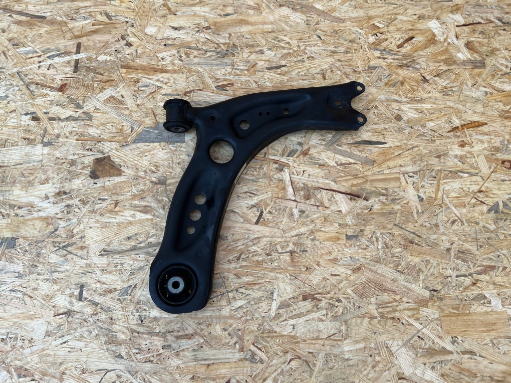 фото №1, Рычаг правый перед audi a3 8v 5q0407152j