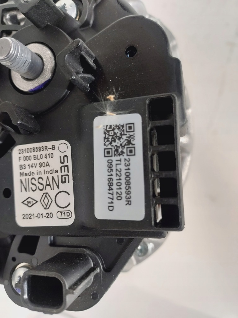 Новый оригинал  генератор renault dacia smart - 231008593r , 90a 14v Цена