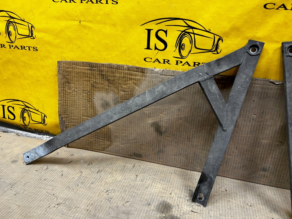 Купить Кронштейн распорка кронштейн правая правый mercedes a45 s amg w177