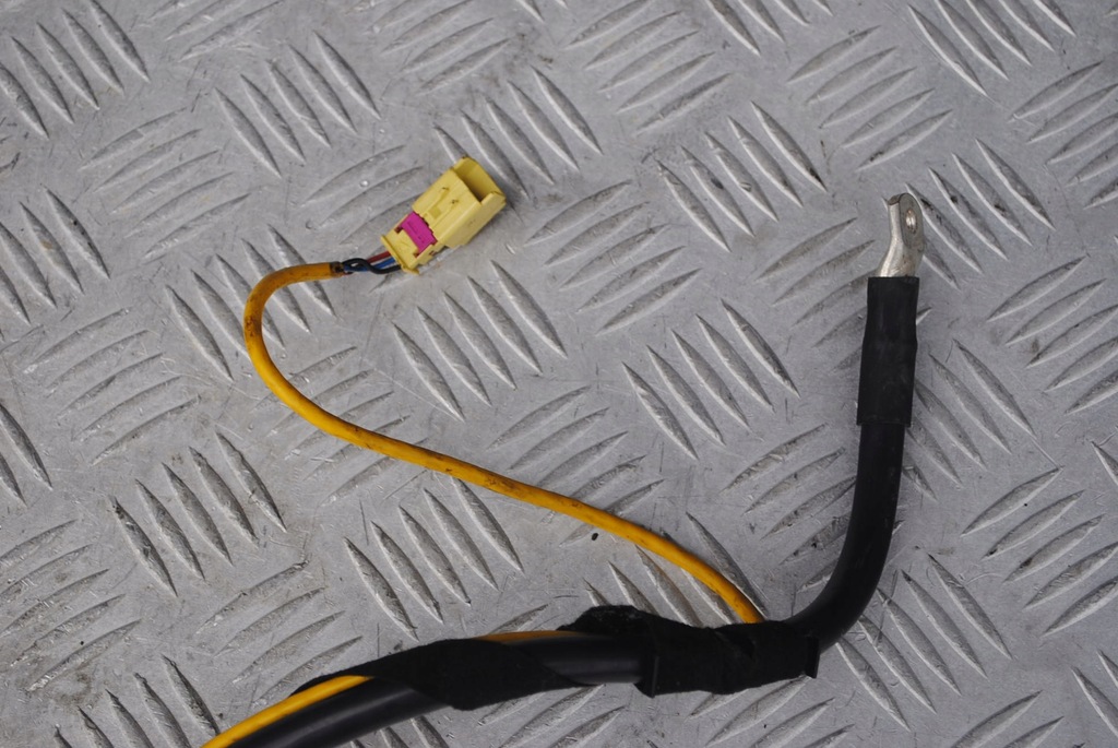 фото №4, Клемма плюсовая аккумулятор audi a6 c6