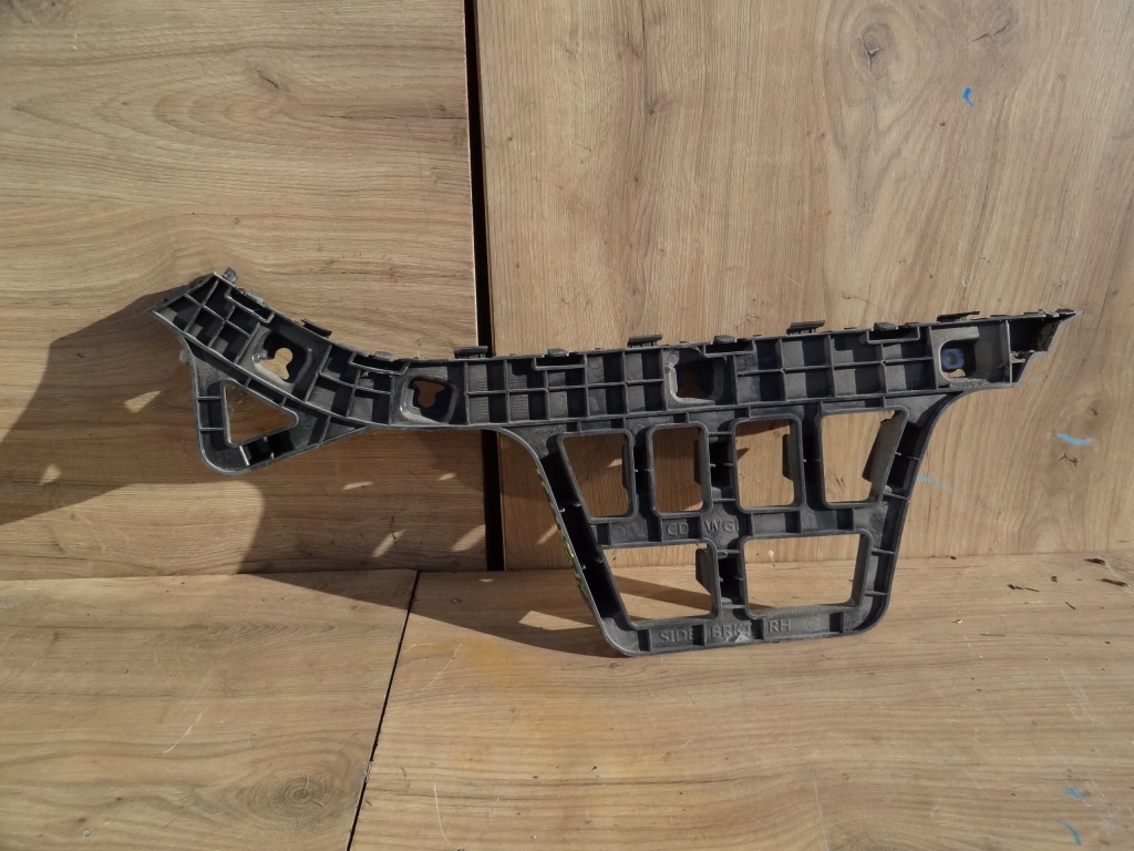 фото №1, Kia ceed iii 2018 kombi направляющая бампера правый задняя оригинал