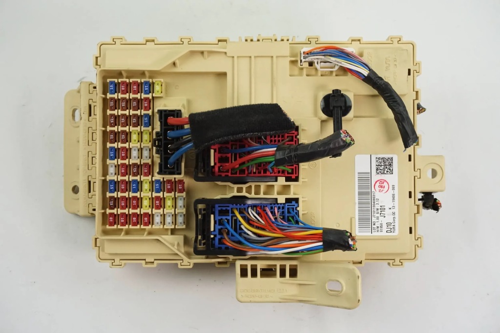 фото №1, Коробка предохранителей kia sportage ceed 91950-j7101