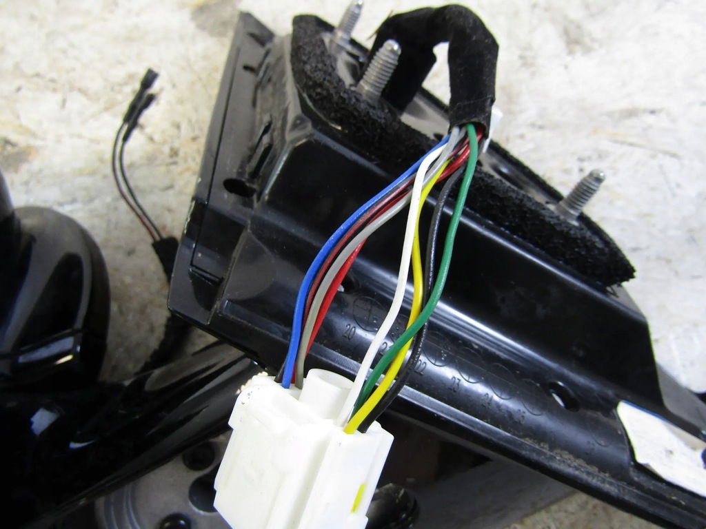 фото №12, Kia ev6 зеркало левая 8 pin