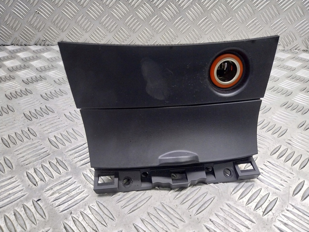 фото №1, Попільничка бардачок роз'єм mazda оригінальний номер bp4k-55211