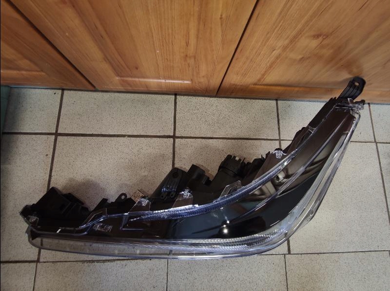 Фара передня перед toyota corolla e21 full led Недорого