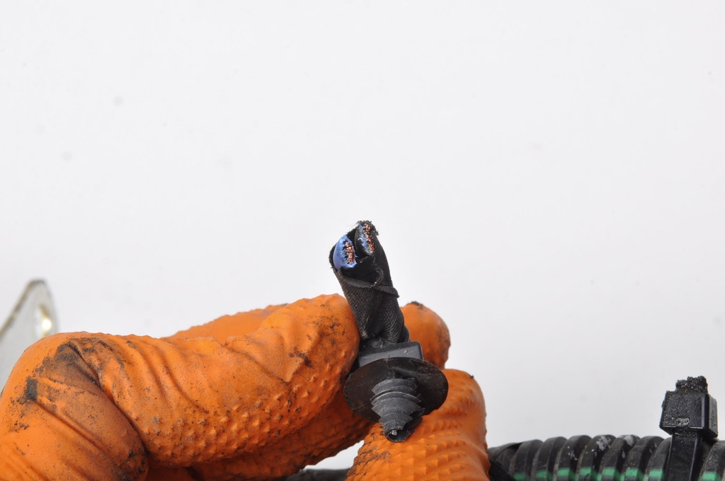 фото №11, Volvo s60 iii v60 кабель шланг плюсовой 31473590