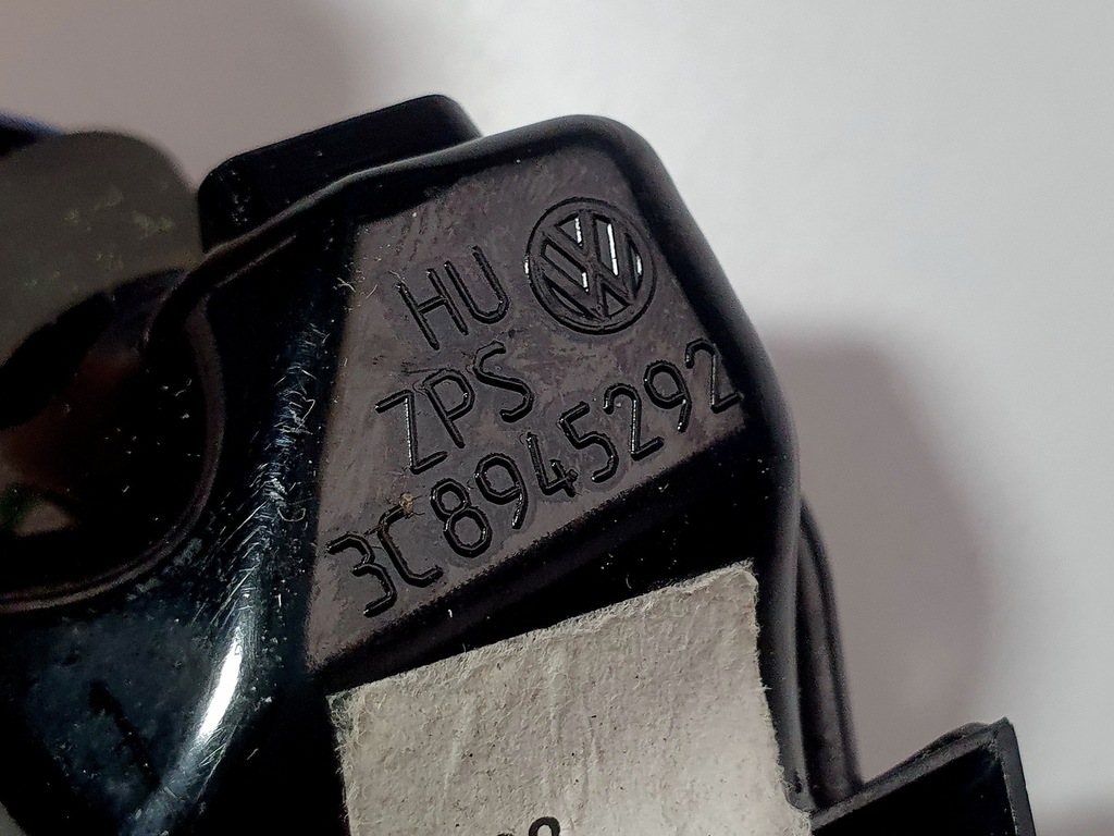 фото №5, Лампа подсветка зеркало правая vw passat b7 оригинальный номер