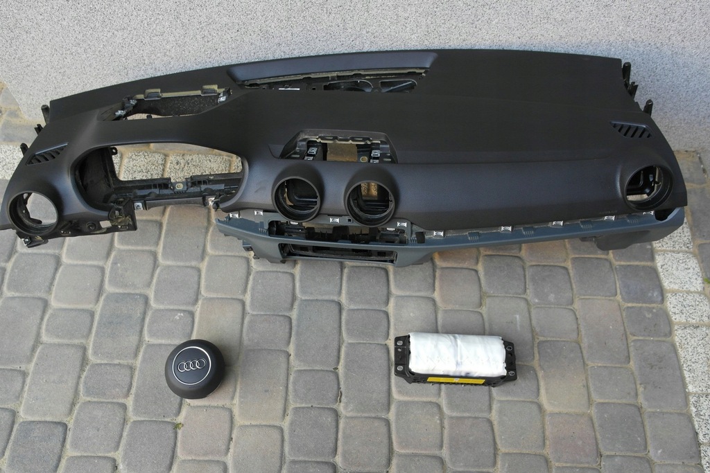 фото №1, Audi q2 sq2 панель приладів панель приладів консоль pulpit подушка безпеки