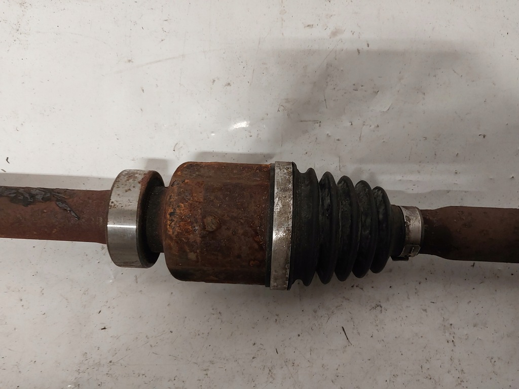 фото №3, Приводной вал półośka правая длинная renault captur i lift 1.5 dci автоматическая коробка передач