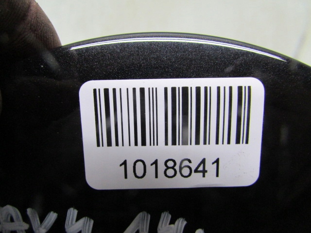 фото №3, Rav4 iv 14r кришка заливної пального 209