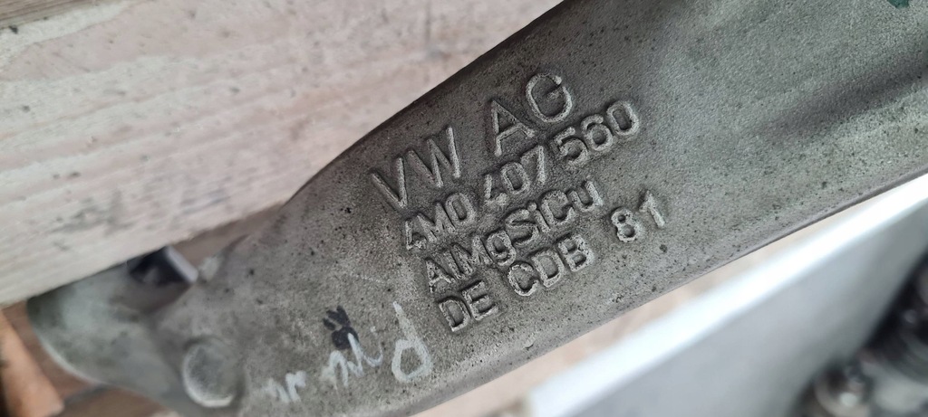 фото №13, Sq8 4m rsq8 q8 поворотный кулак правая правый перед 4m0407254k sq7 4m q7