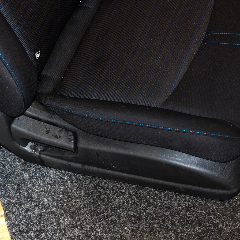 фото №6, Nissan leaf ii ze1 2021 сиденья / заднее сиденье / комплект