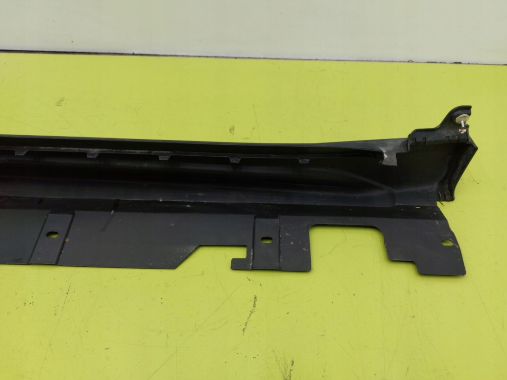 Молдинг порог порог наружная левая bmw x1 f48 2015- 51777332327 Киев