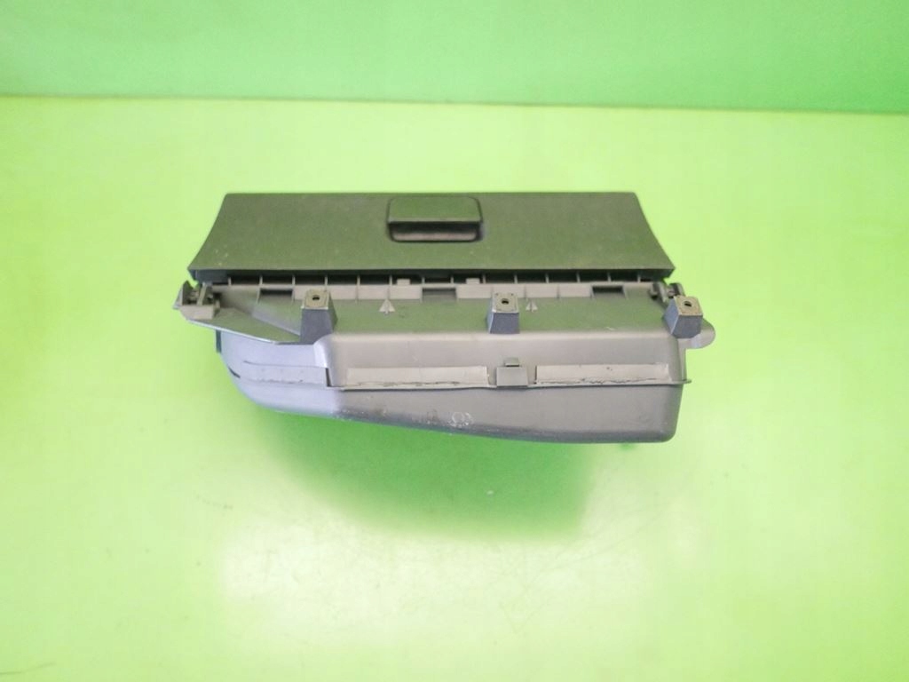 фото №10, Бардачок правый пассажира с панели vw polo iv 9n 01-05