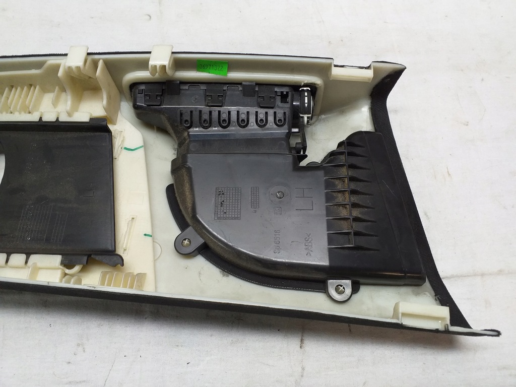 фото №7, Mercedes w166 оббивка захист стійка ліва