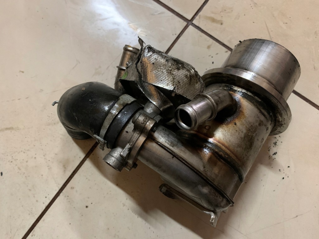 фото №5, Vw passat b8 1.6 tdi радиатор выхлопных газов 04l131512bq