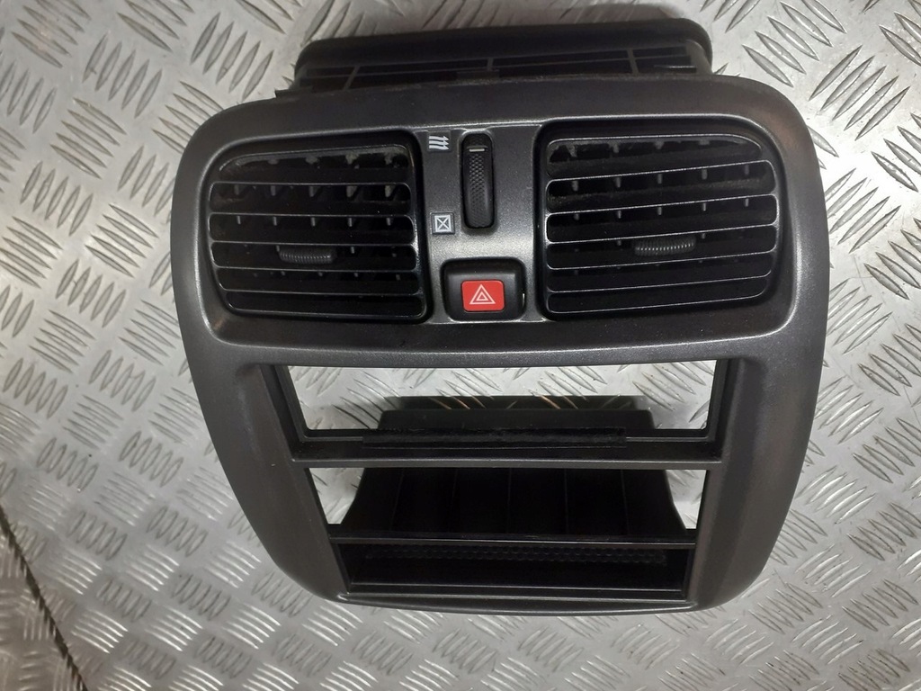 фото №1, Консоль середня mitsubishi space star mr270205