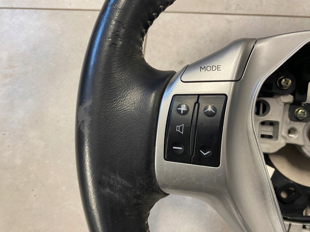 фото №6, Lexus ct 200h воздуховод кожа gs131-13390