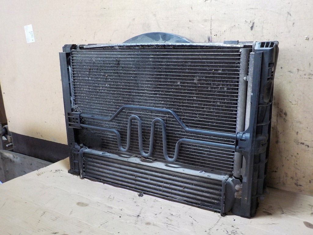 фото №7, Bmw x1 e84 2.0 комплект радиатор 781029503