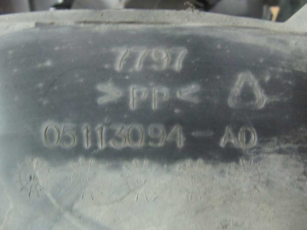 фото №10, Chrysler town country 11- 3.6 подкрылок перед правое dodge grand caravan