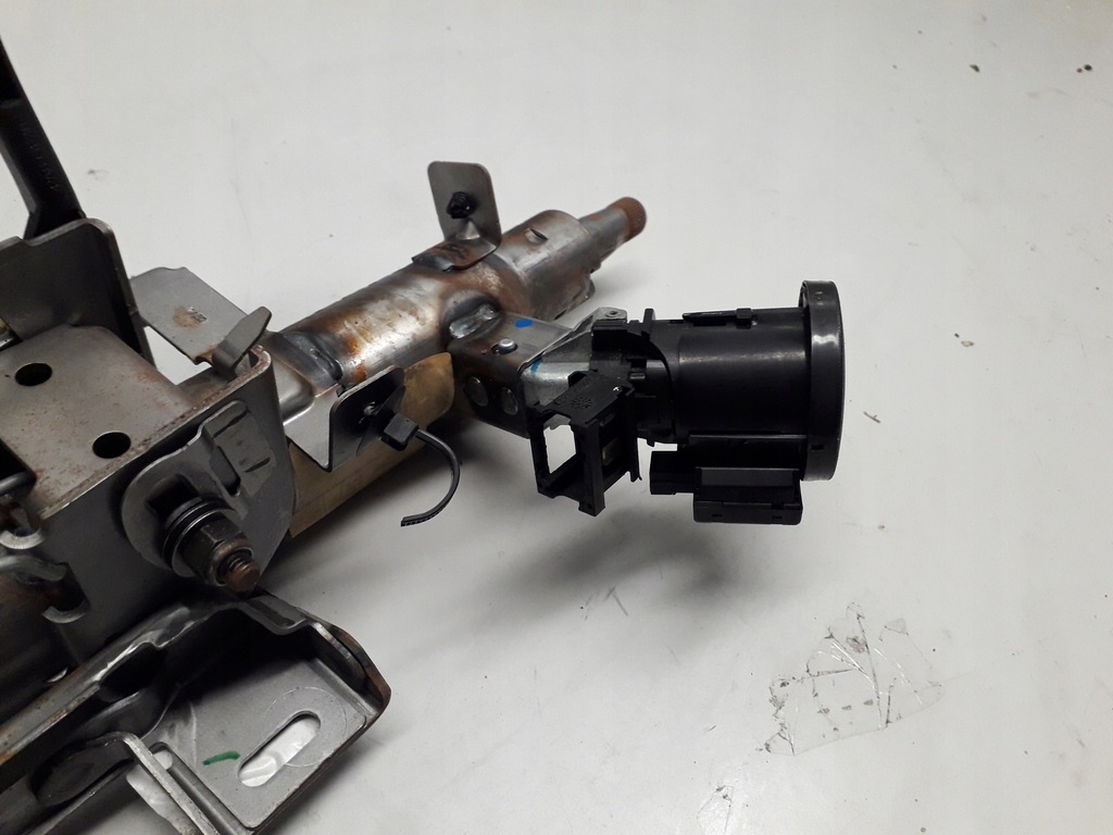 фото №8, Toyota auris ii гибрид колонка рулевая