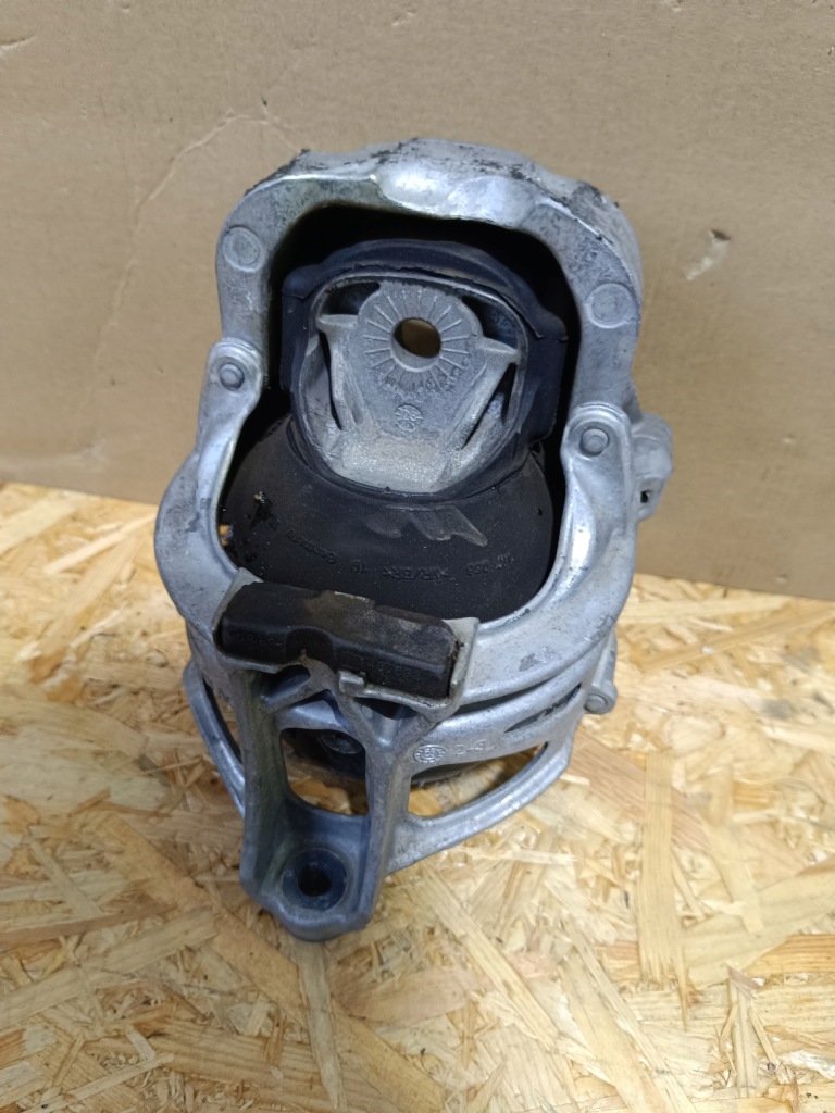 фото №1, Кронштейн подушка двигателя audi q5 q7 4m 4m0199372ff