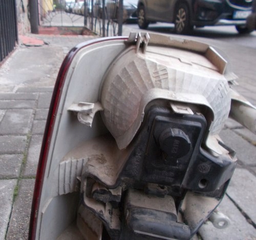 фото №6, Vw touran i lift 06+ правая задняя лампа оригинал 1t0945096n