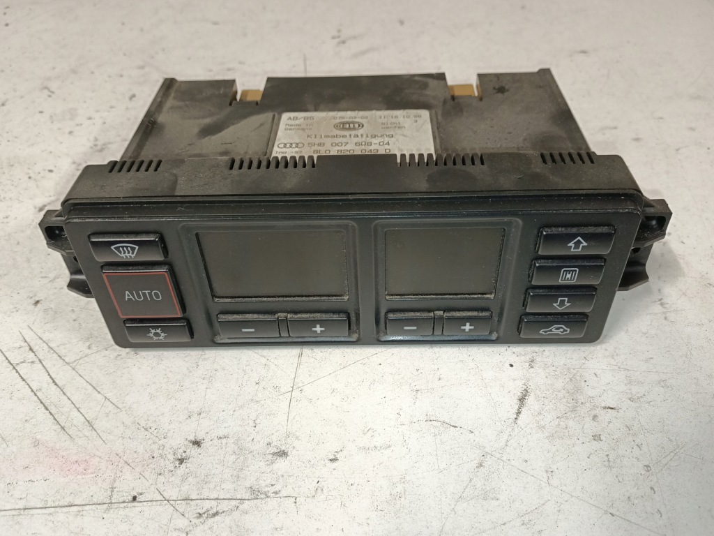фото №1, Панель кондиционера audi a3 8l 8l0820043d
