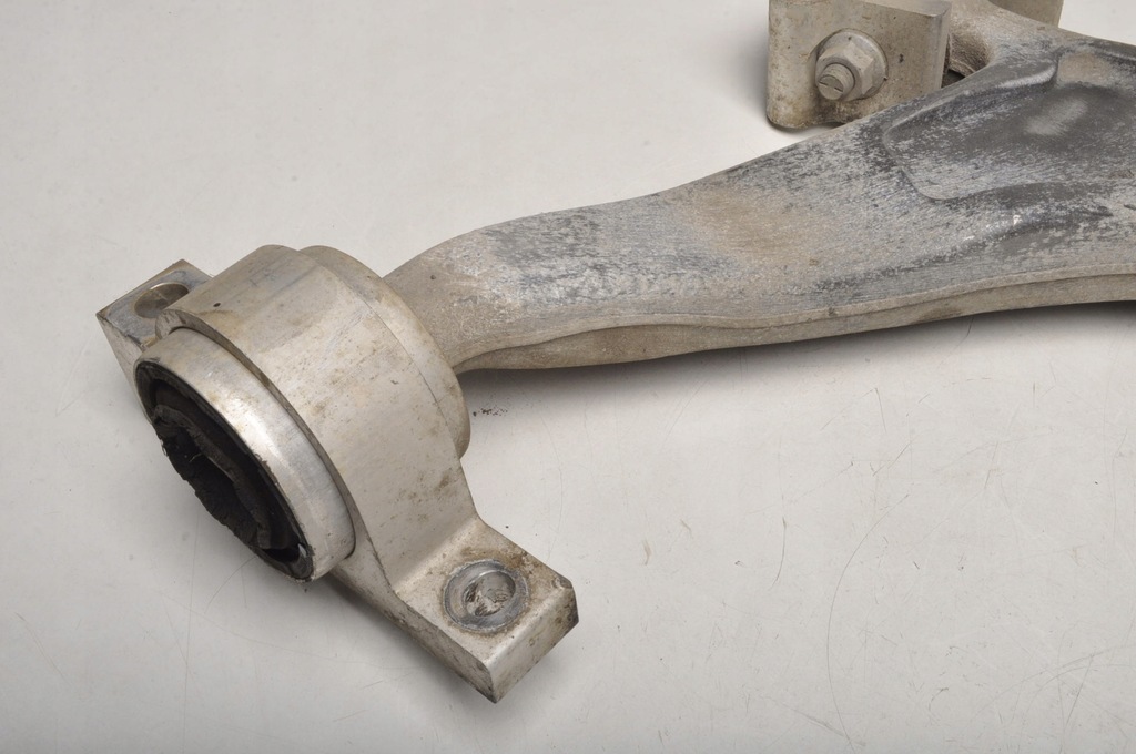 фото №6, Volvo xc60 ii важіль правий перед 31658894