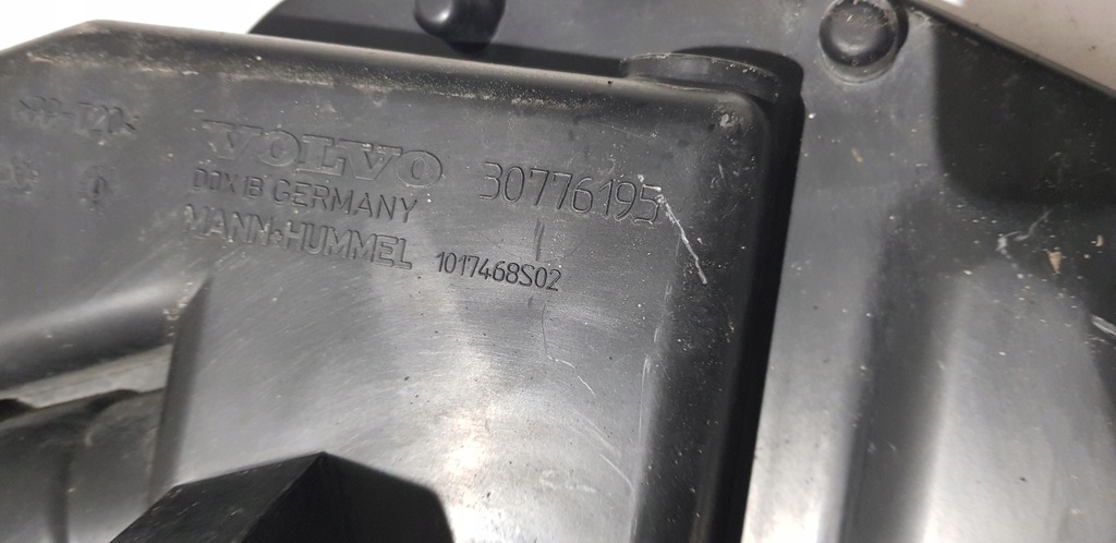 фото №5, Корпус комп'ютер volvo c30 30776195