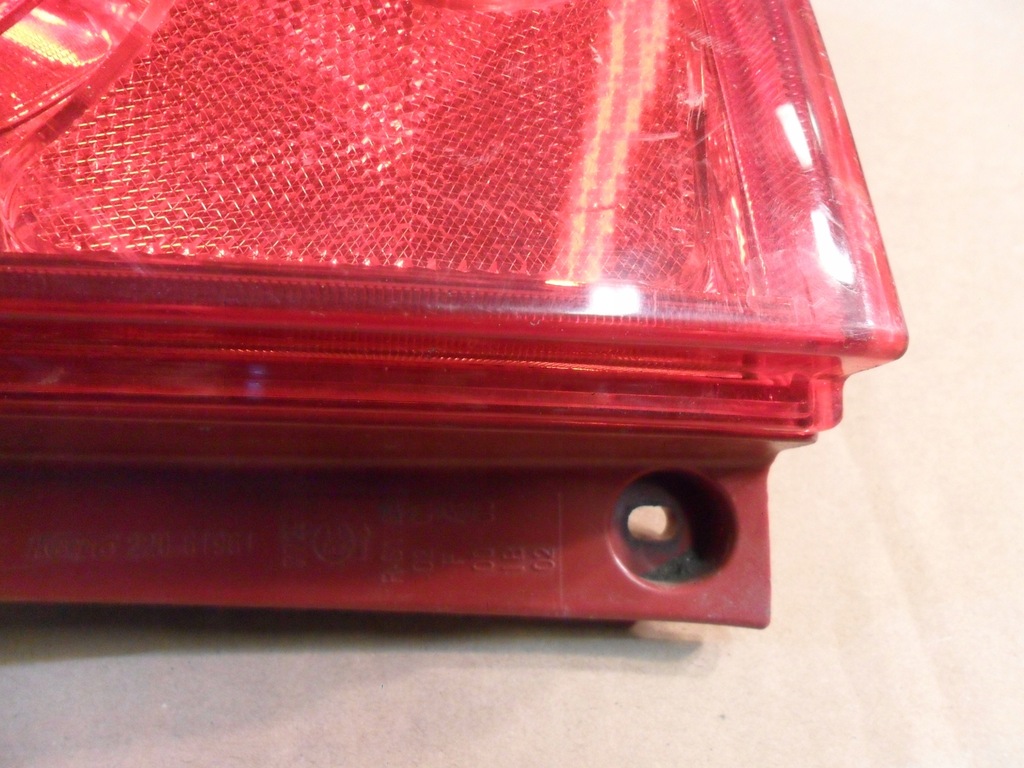 фото №9, Mazda premacy lift права лампа задня задня 220-61961