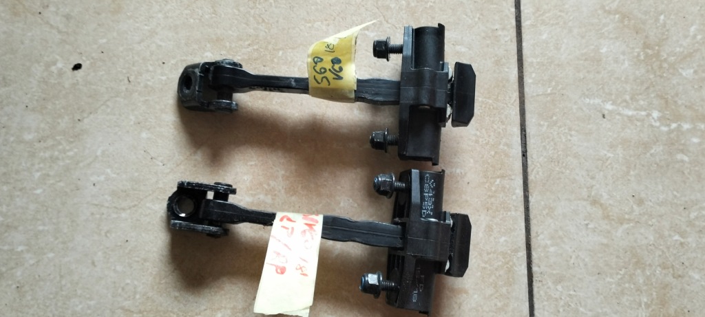 фото №1, Volvo v60 s60 2018 обмежувач двері перед лівий правий