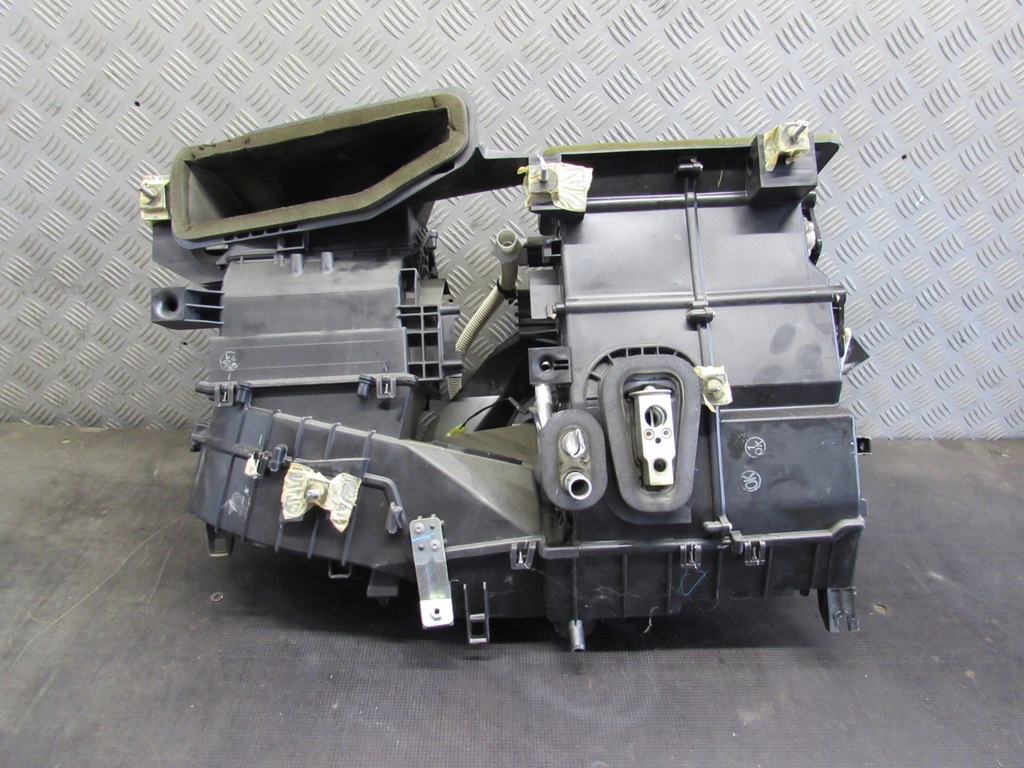 фото №7, Отопитель корпус 74100-62jm0 c2443200-9536 fiat sedici 06-15r