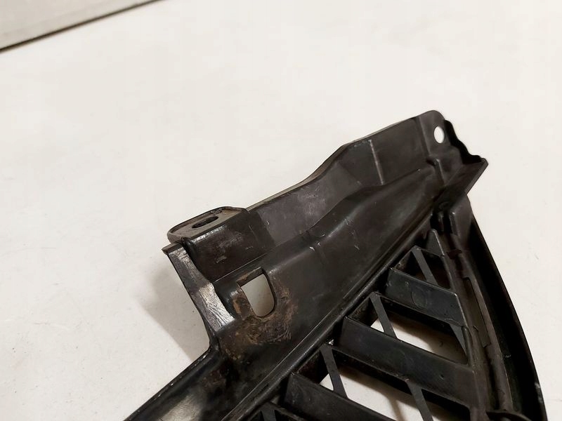 фото №7, Mitsubishi grandis решётка заглушка бампера правый перед правая передняя