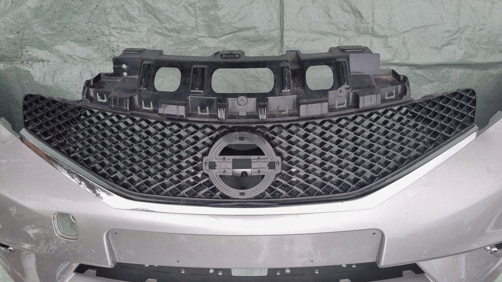 фото №7, Nissan note 2 ii lift бампер передний перед решётка радиатора заглушка решётка радиатора