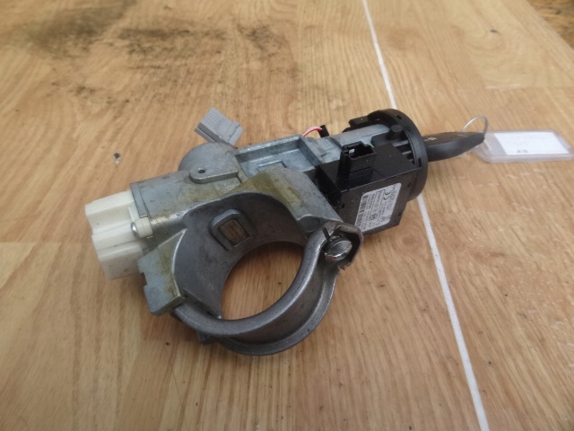 фото №1, Nissan juke 2012 1,5 dci замок запалювання + ключ org