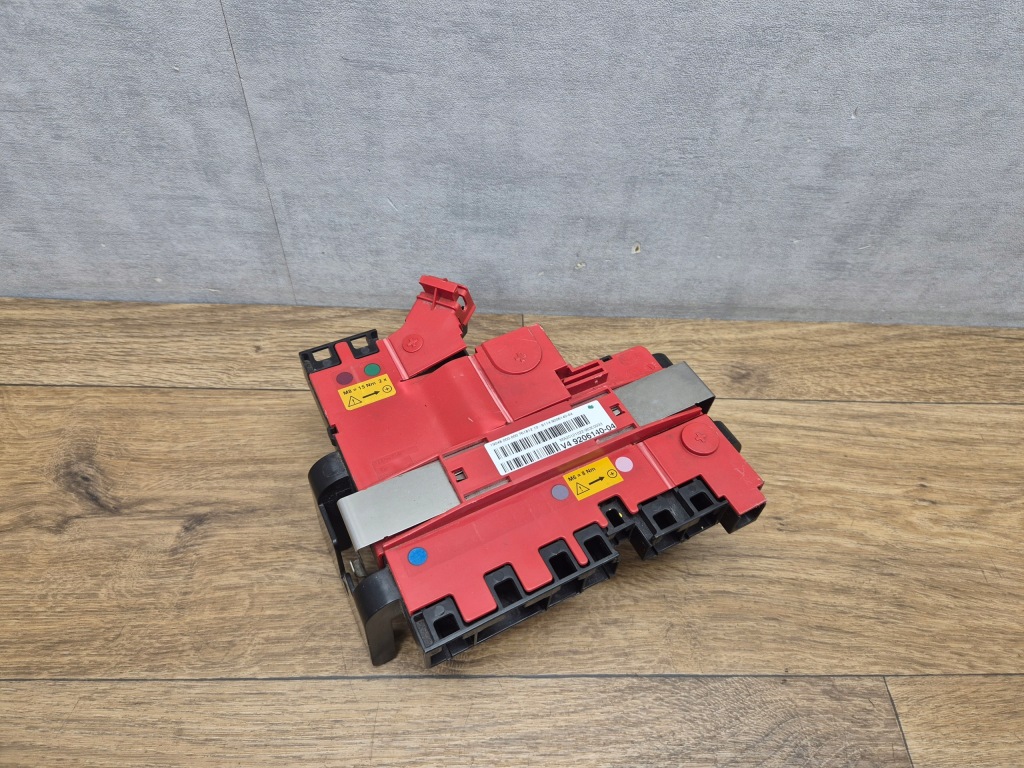 фото №1, Bmw x3 f25 x4 f26 коробка распределитель тока напряжения аккумулятор 9206140