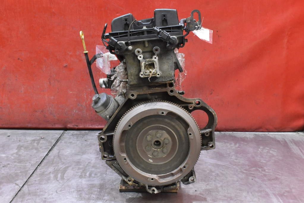 Двигатель стойку бензиновый z16xer opel zafira b 1.6 16v 105 km 05-10 сжатие Оригинал