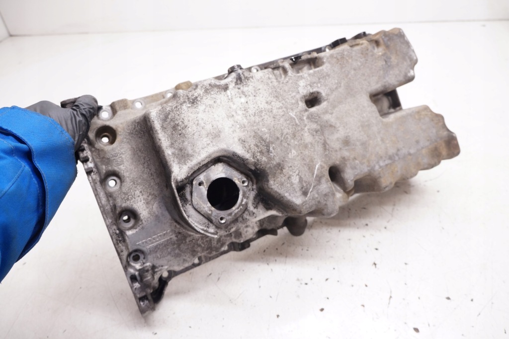 Піддон оливи масляна d5244t volvo s60 i s80 i v70 ii 30777966 aa в Україні