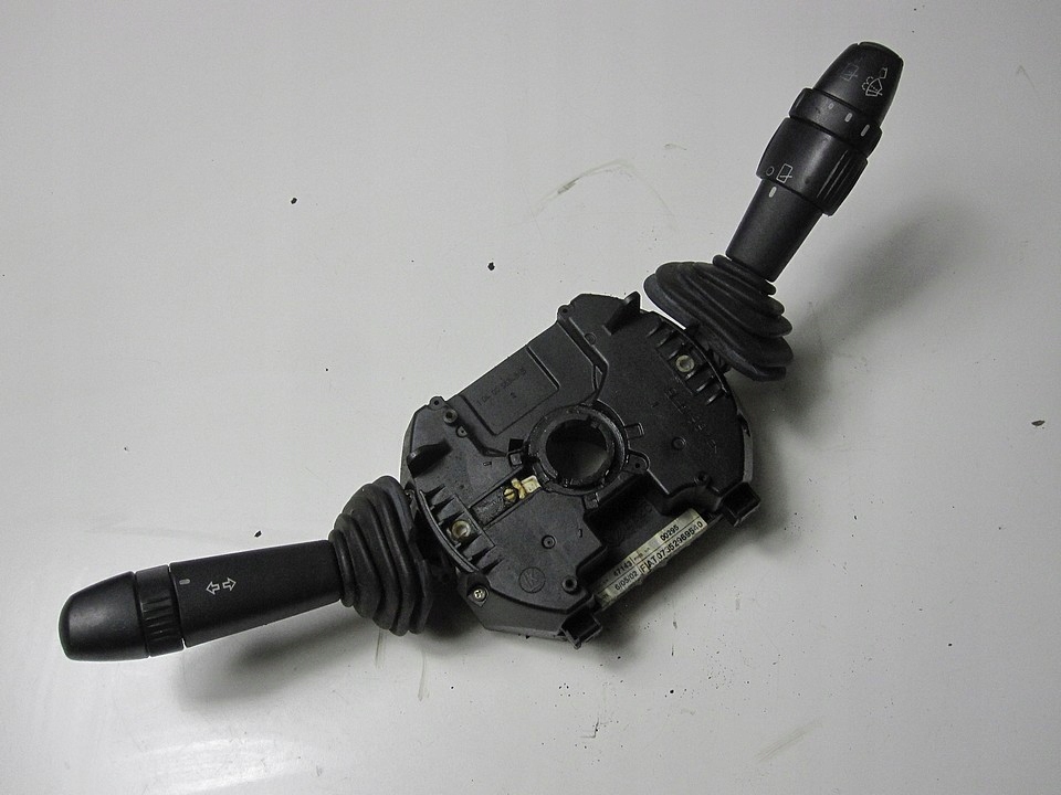 фото №1, Переключатель комбинированный переключатели fiat stilo 02r