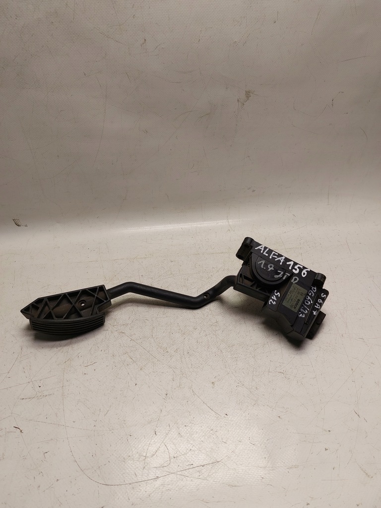 фото №1, Потенциометр педаль газа alfa romeo 156