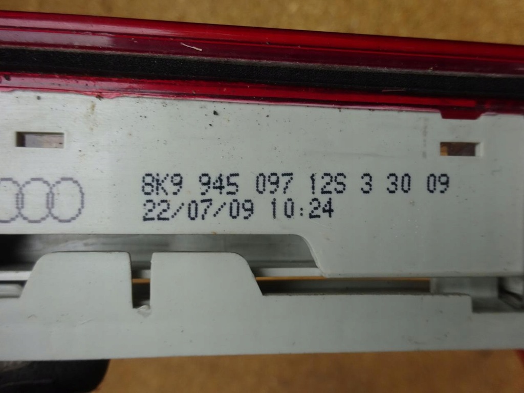 фото №11, Audi a4 b8 8k kombi lift 12-15 третій світло стоп 8k9945097