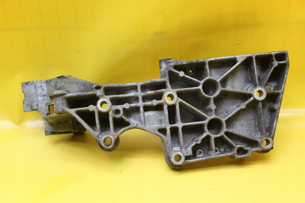 фото №6, Кронштейн генератора 03g903143j compass 2.0 crd byl