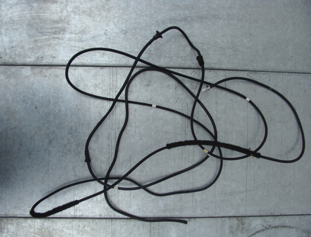 фото №1, Шланг омывателя задний крышки багажника peugeot 208 ii