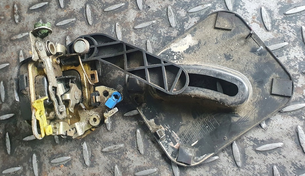 фото №2, Замок дверь правый задняя opel combo b