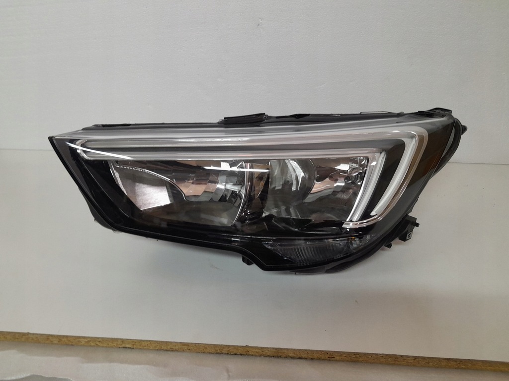 фото №1, Лампа левая перед opel crossland x led 13467967