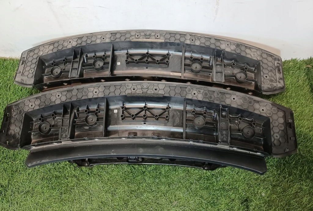 фото №1, .спойлер спойлер задня porsche panamera 971