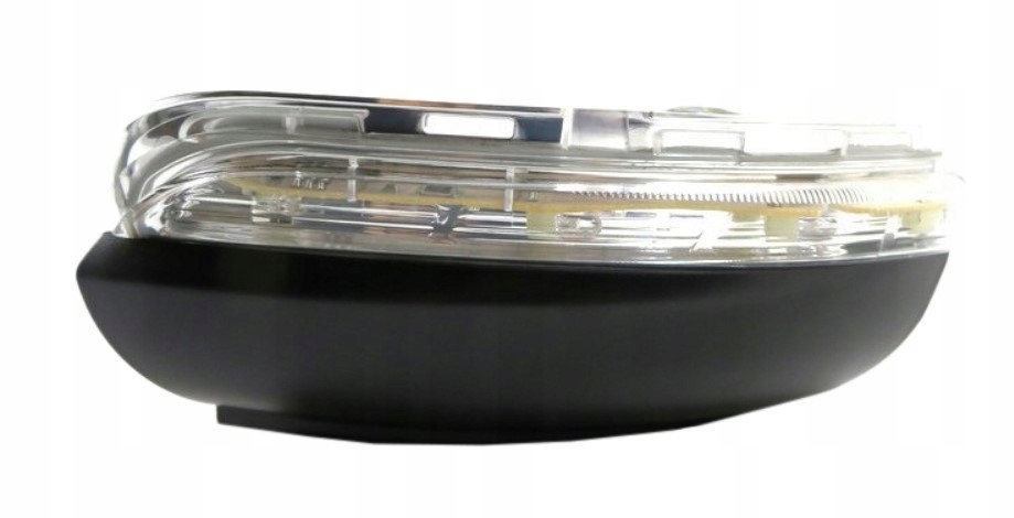 фото №1, Левый поворотник поворотник vw golf vi 2008-2013 led